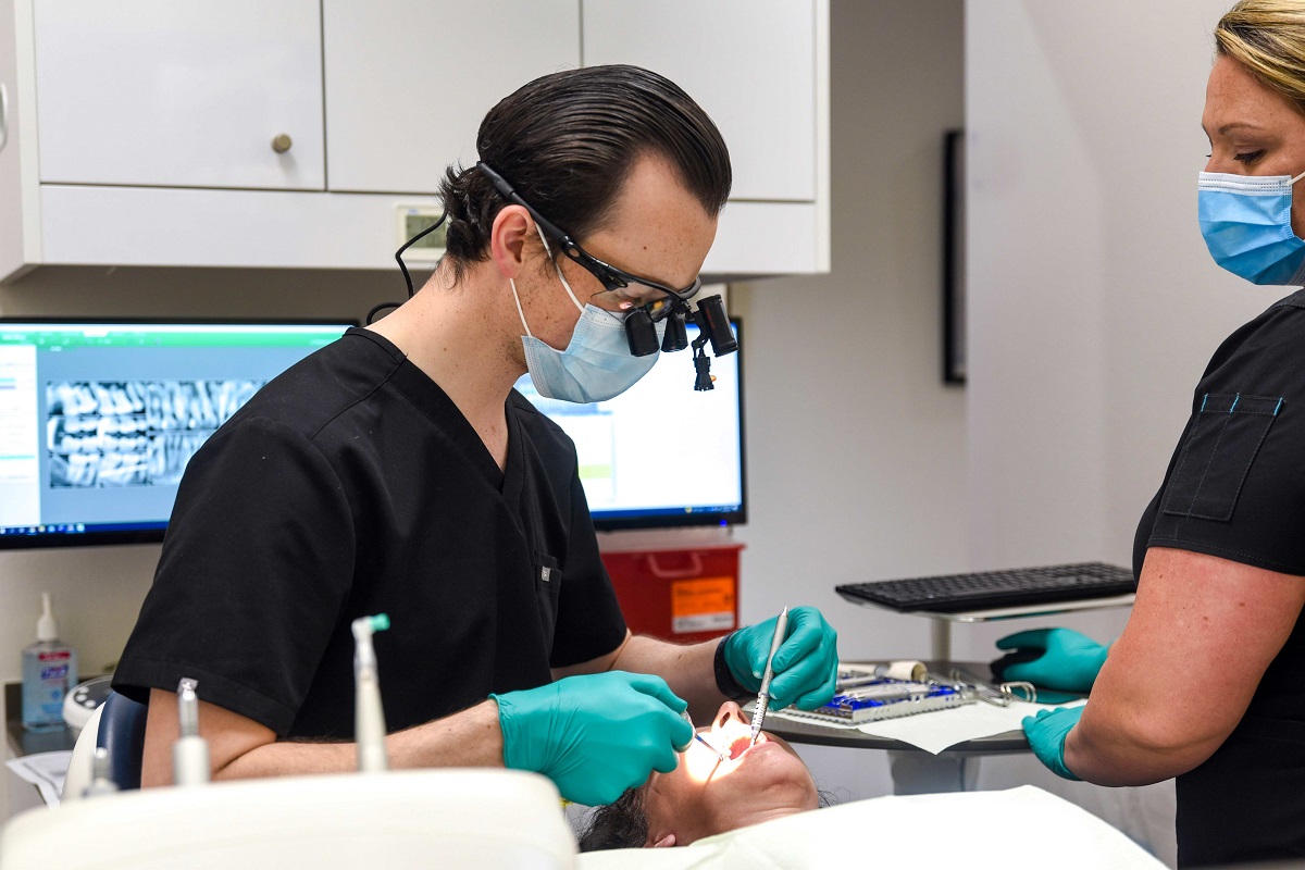 Dentist Fort Worth Cavin Eastwood, Dds Treating Patient